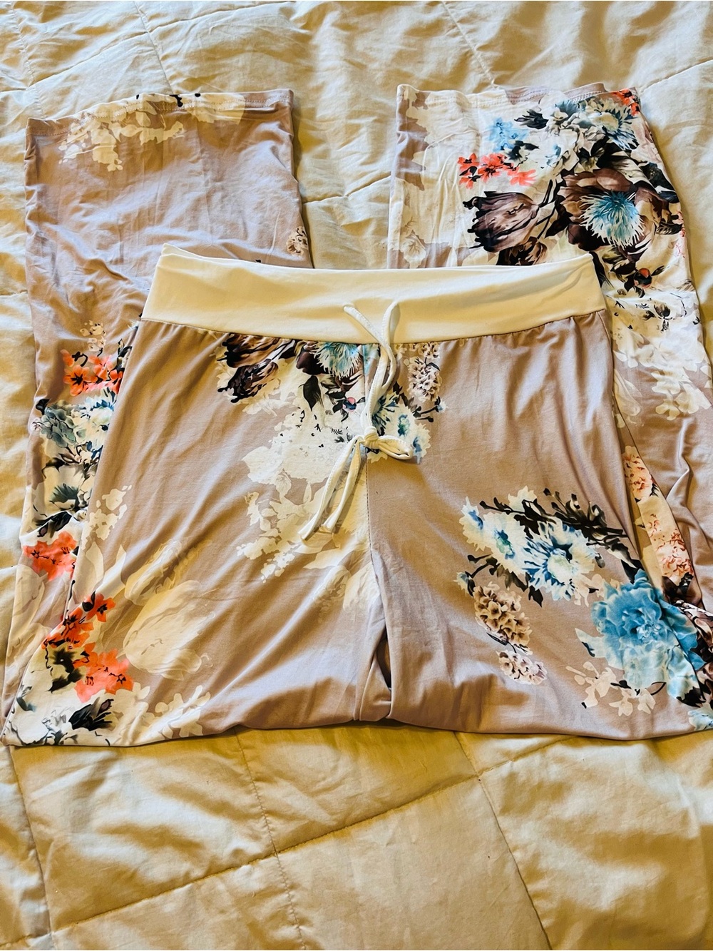 Amazon Floral Drawstring Pajama/Longe Pants in Taupe, Blue & Coral